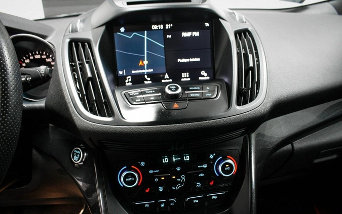 Ford Kuga cena 87900 przebieg: 119000, rok produkcji 2019 z Biskupiec małe 301
